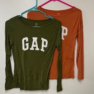 GAP Crewneck Logo Tees in Olive and Rust